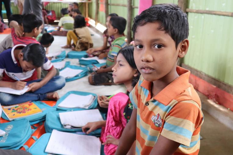 irfan, refugié Rohingya, continue l'école grâce à  Plan International